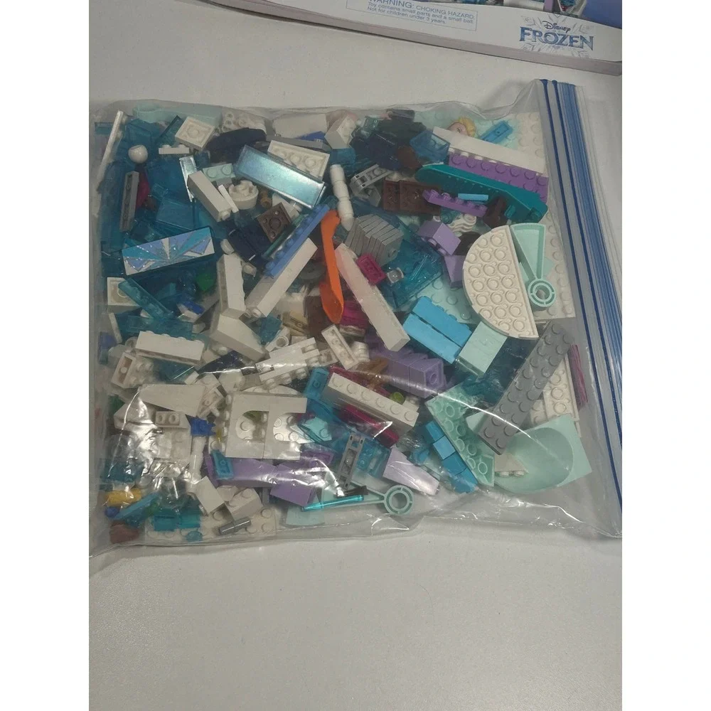 LEGO Disney Frozen Elsa's Magical Ice Palace 43172 Building Toy Set Box READ**